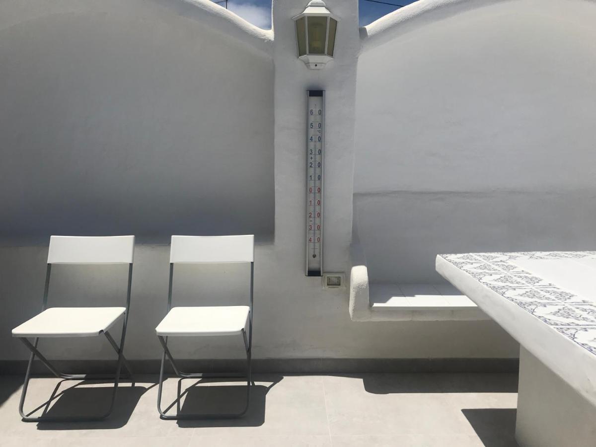 Casa Del Mar With Large Sun Terrace Facing The Sea, Luxury Apartamento *