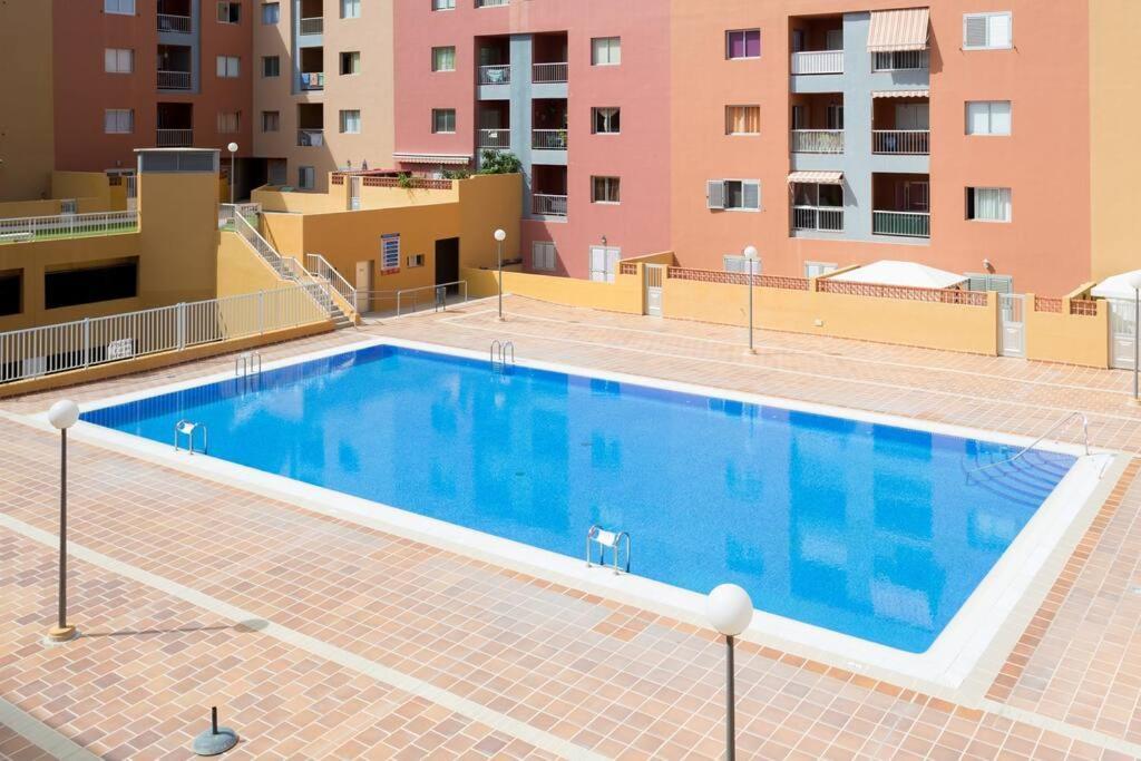 Apartment Calido Apartamento, Piscina, Wi-fi *