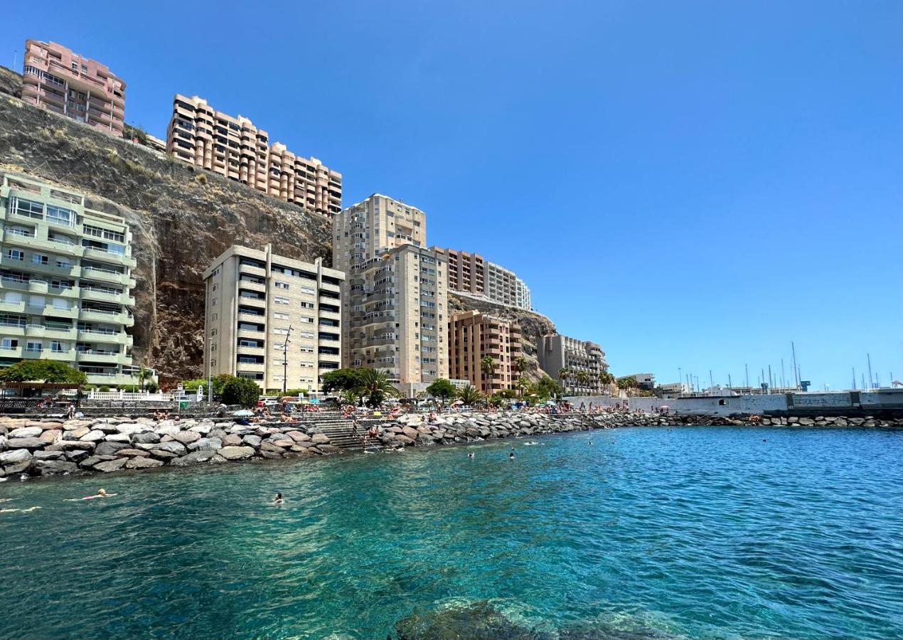 Apartment Artistic Beachfront Radazul