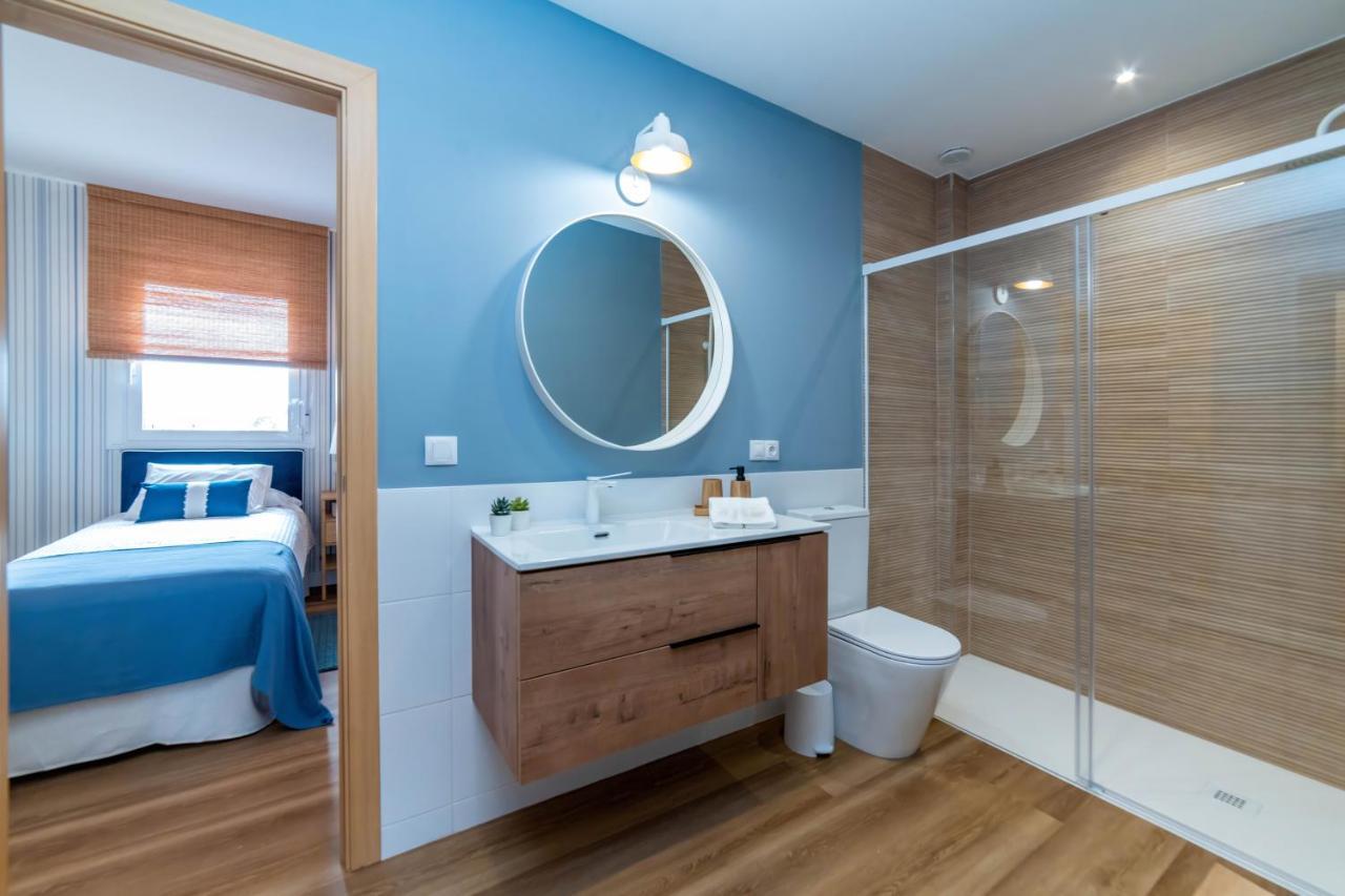 Apartment Atico Cholas By The