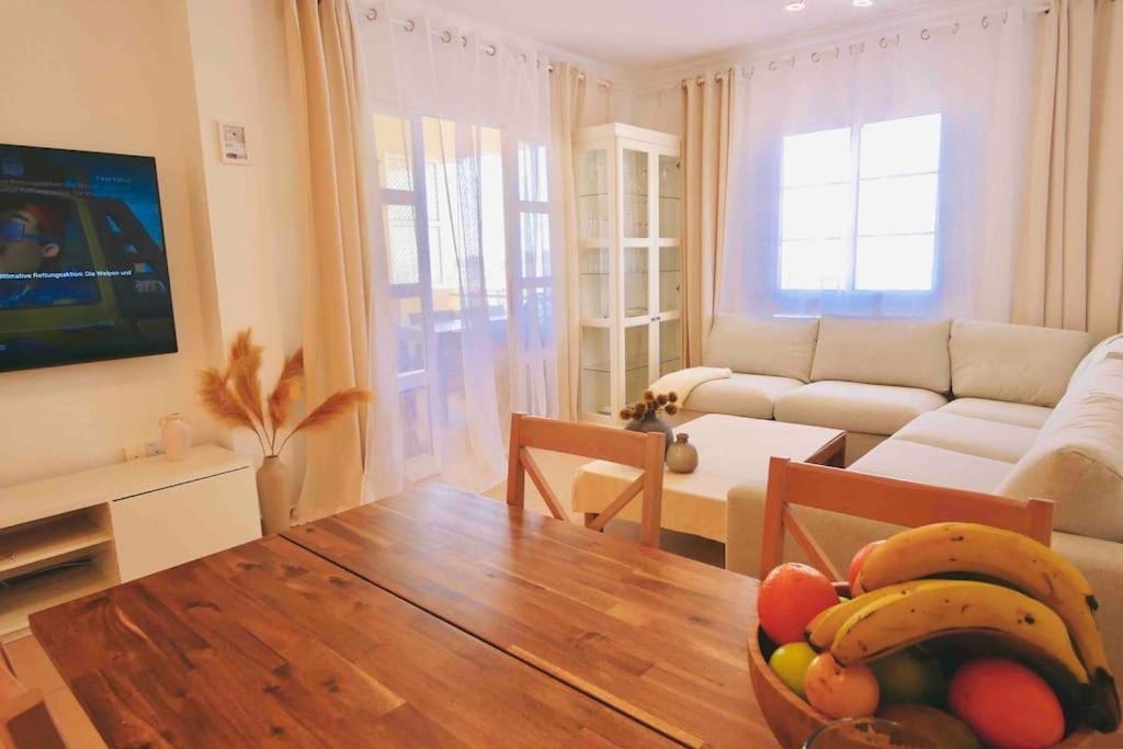 Costa Adeje, 2 Bedrooms *