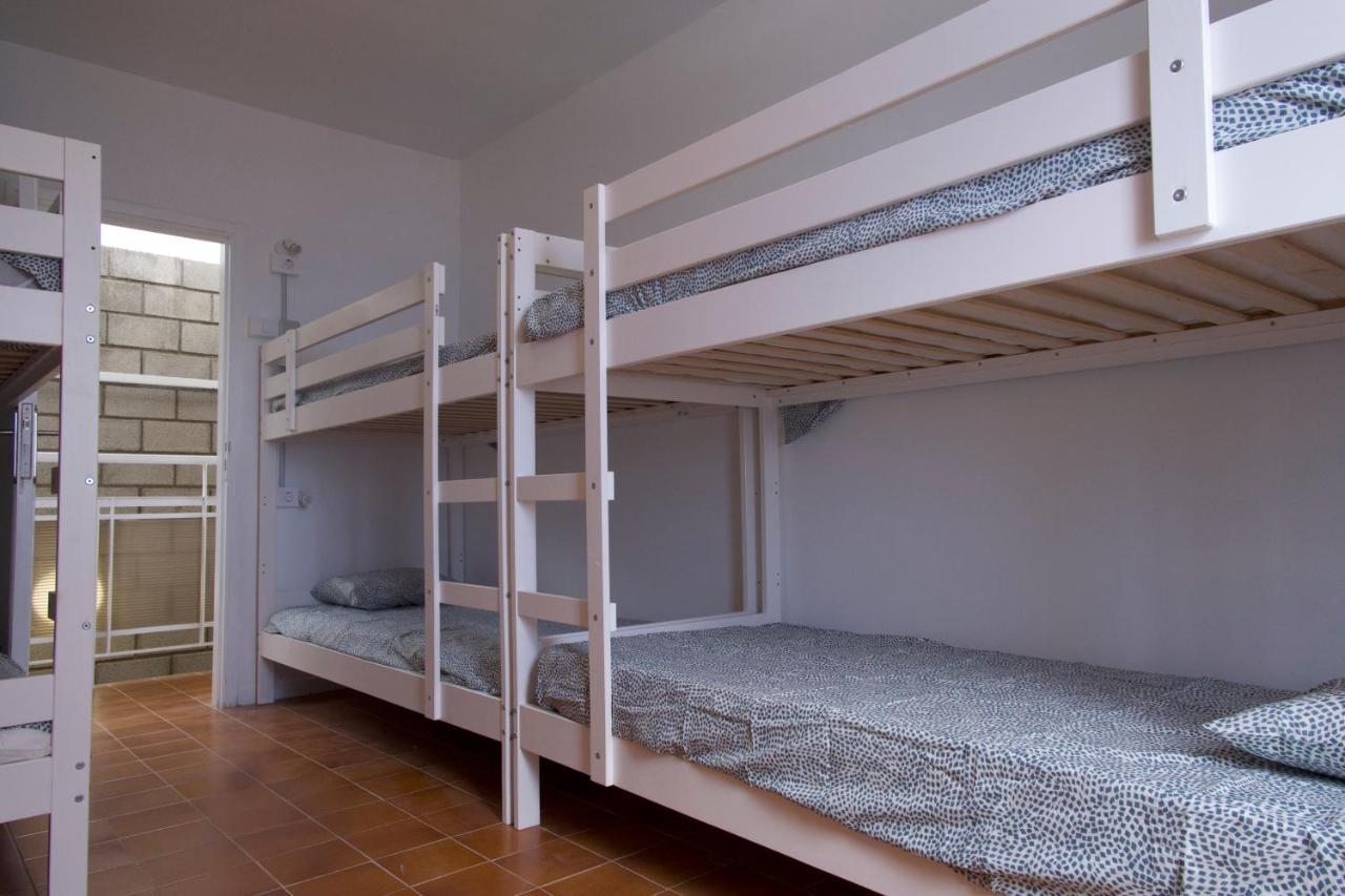 Eras Nest Hostel *