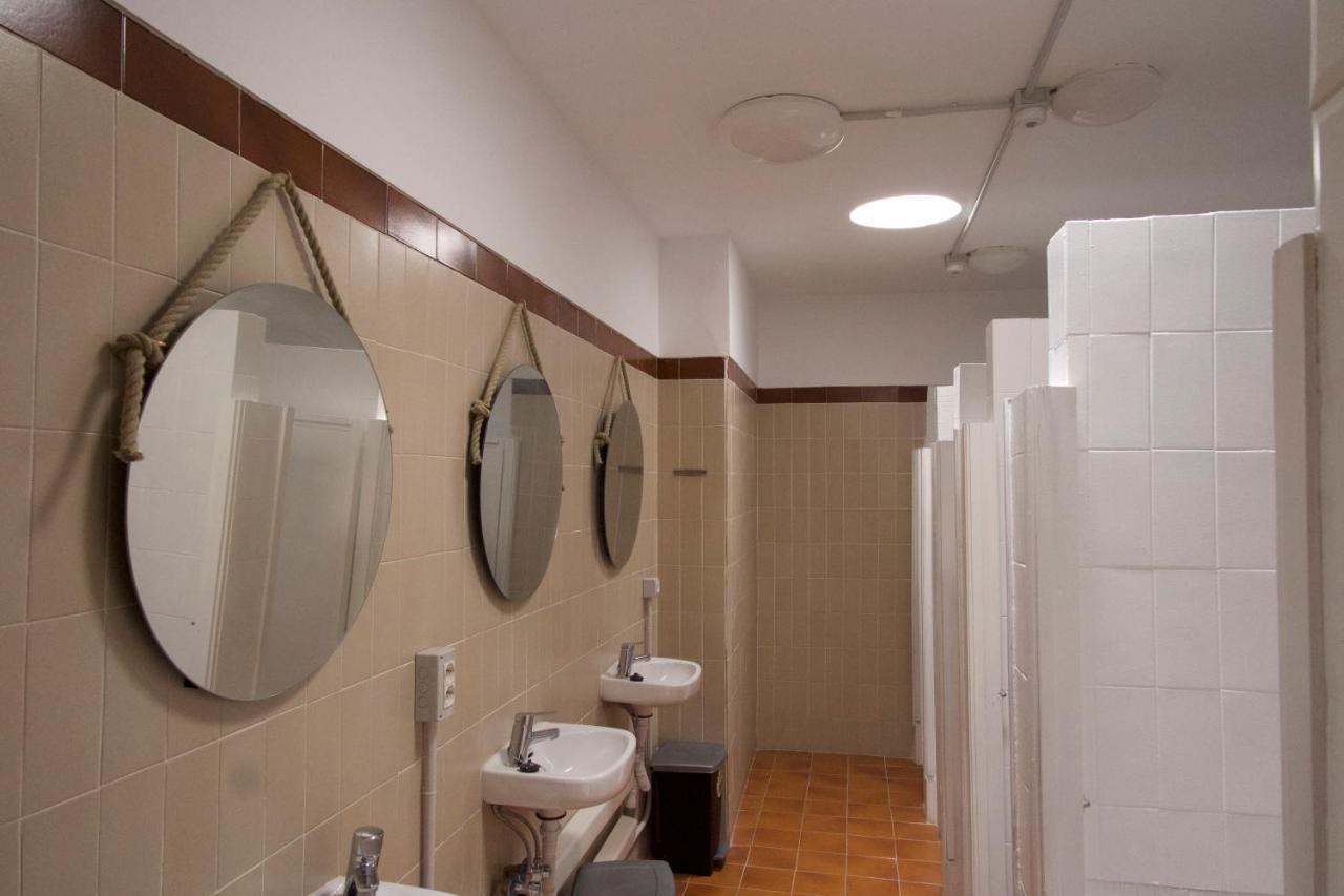 Hostel Eras Nest
