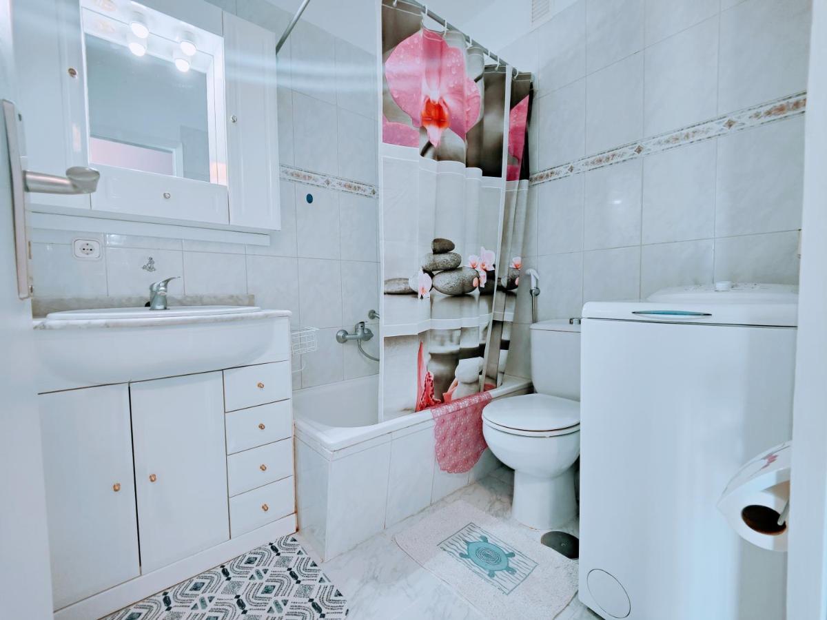 Apartamento Estudio En Primera Línea De La Playa Los Cristianos (Tenerife)