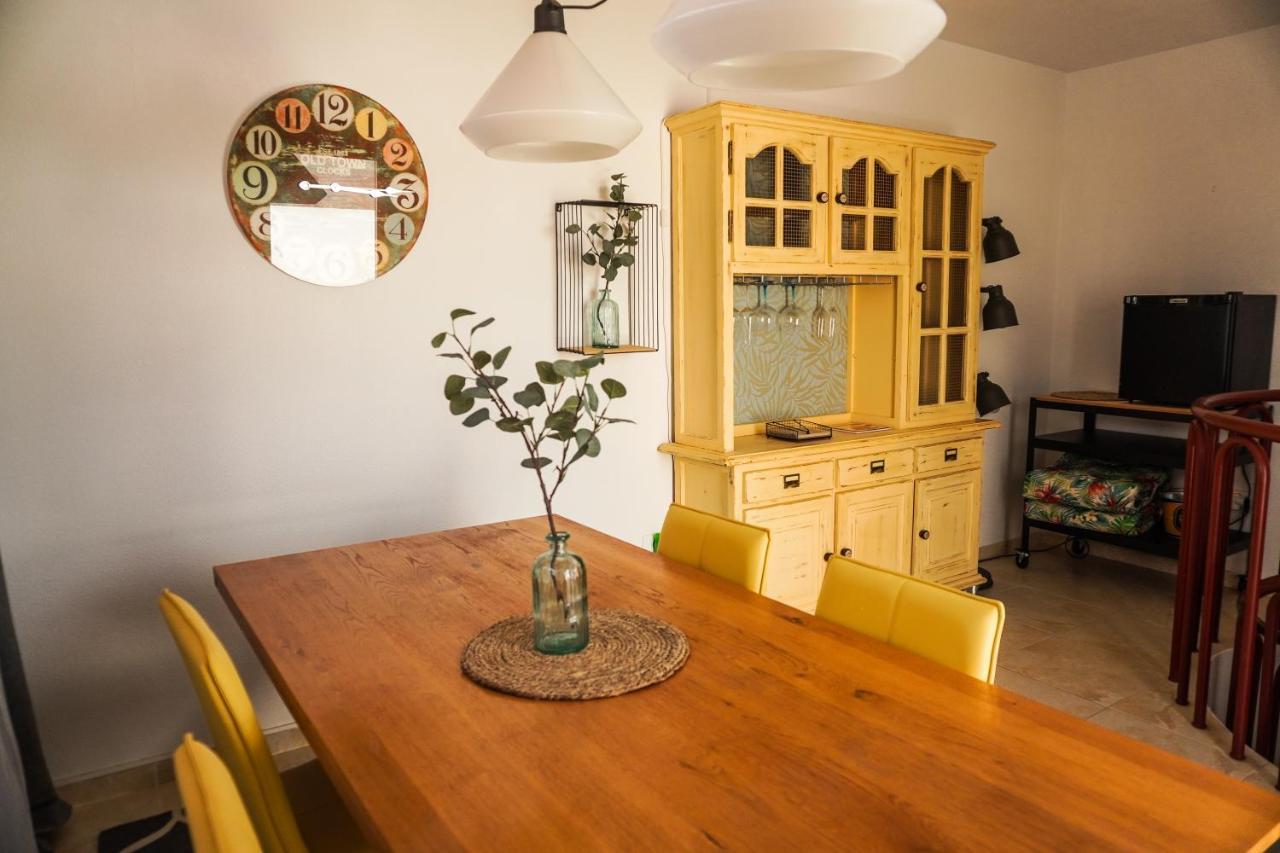 Comfortable Duplex With Garage And Working Space
