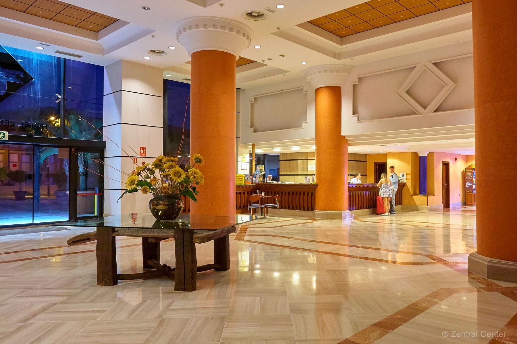 Zentral Center - Adults Only Hotel 4*