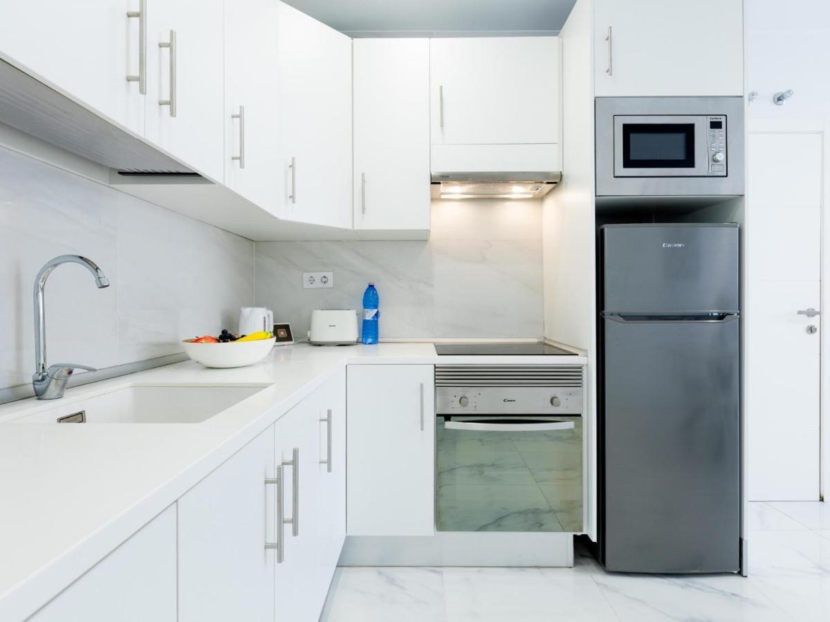 Apartment 2 Moderno Edificio Emilia
