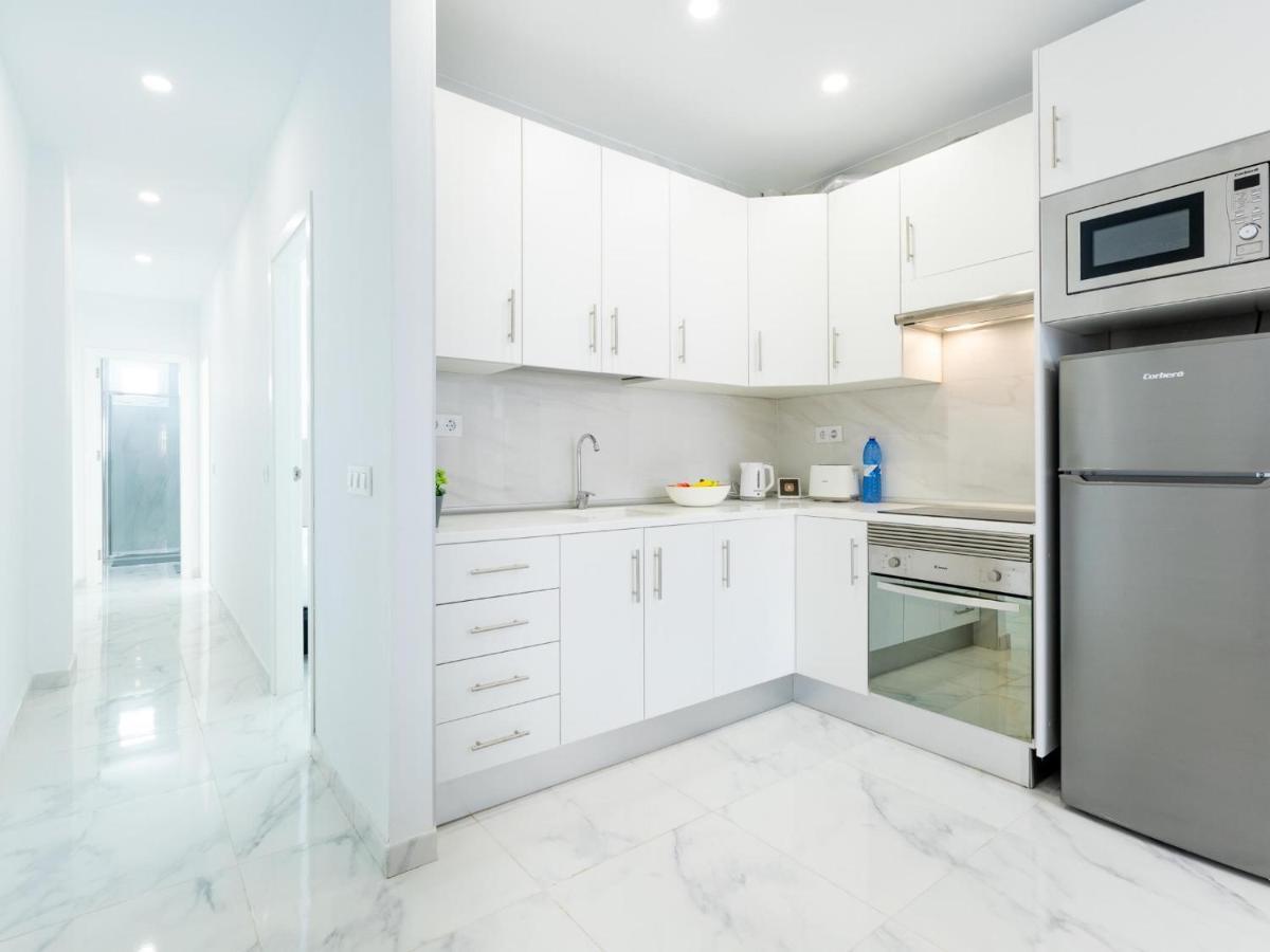 Apartment 2 Moderno Edificio Emilia *