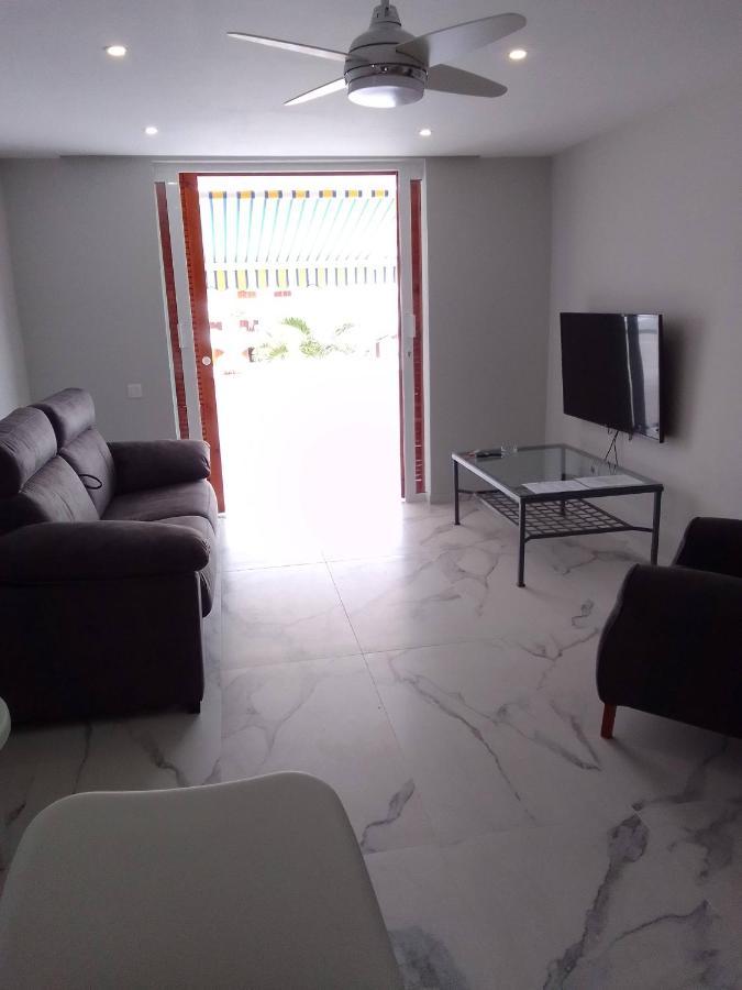 Lovely House Parque Santiago 3 Apartamento *