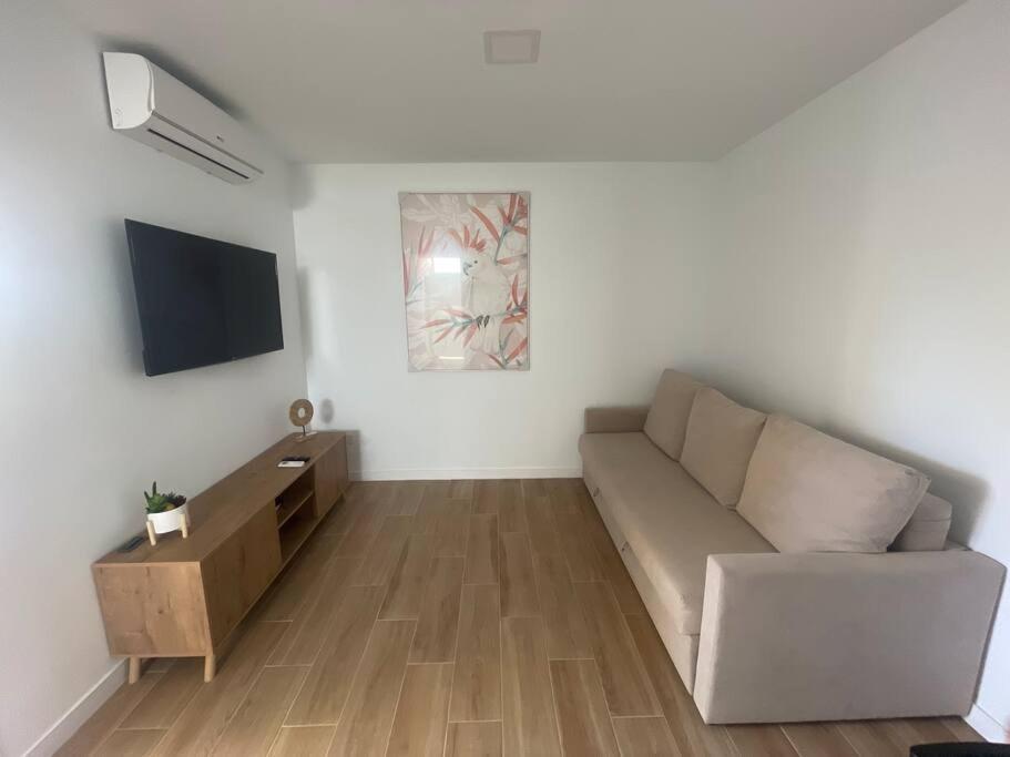 Apartment D&l *