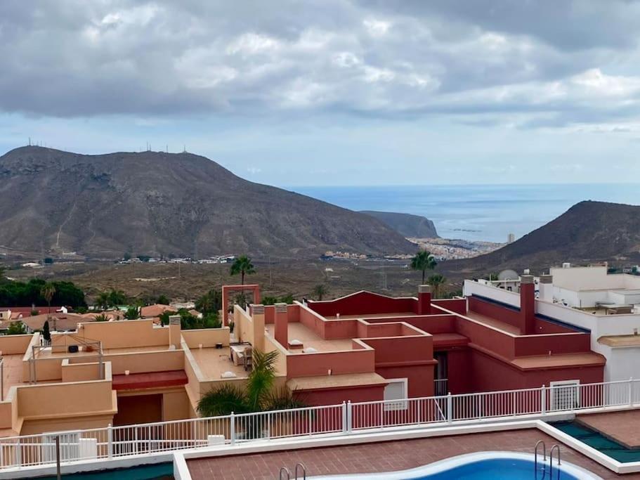 Bonitos Atardeceres Sobre Cristianos Apartamento