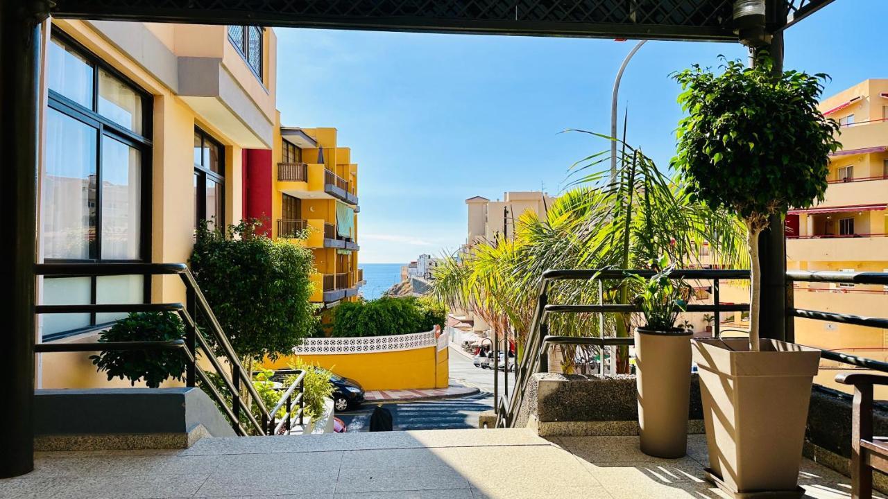 Appartement Sunset Apart, Large Terrace, Pool, Location! *