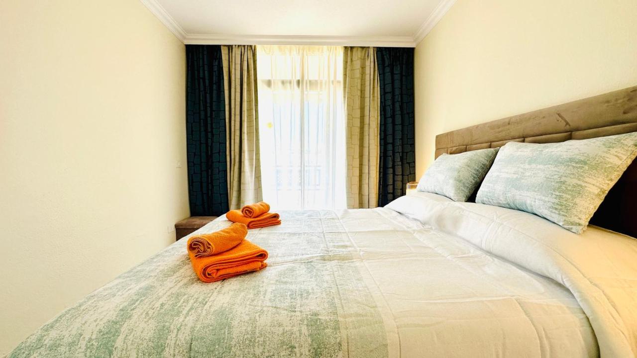Sunset Apart, Large Terrace, Pool, Location! Appartement