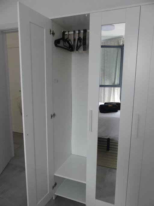 19 Piso Centrico, Nuevo Y Bien Equipado En La Trinidad La Laguna (Tenerife)