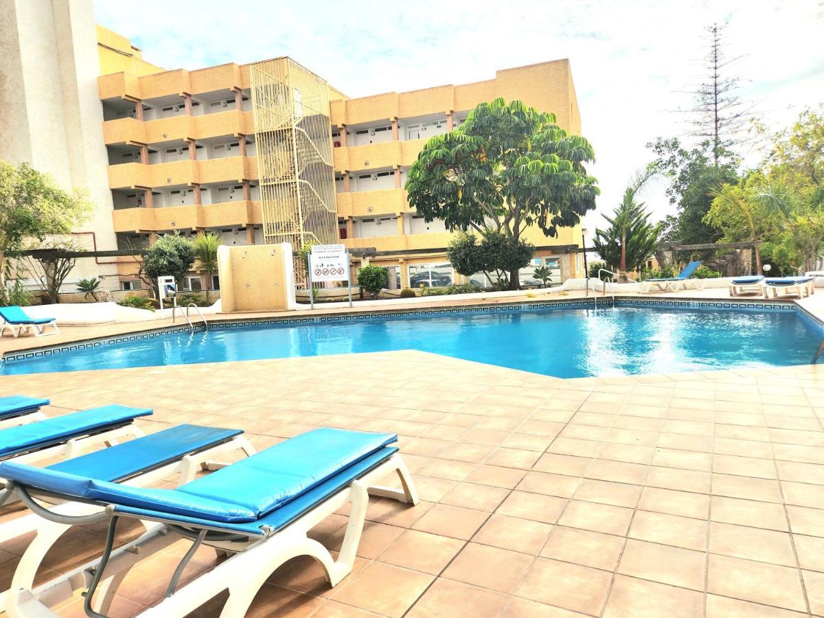 Modern Pool Front In Las Americas *