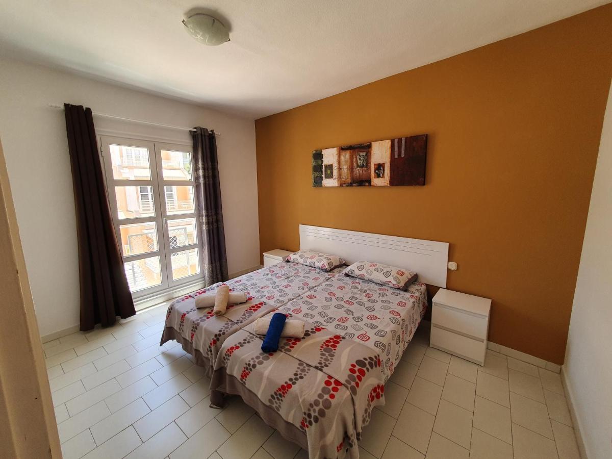 Orlando, * Costa Adeje (Tenerife)