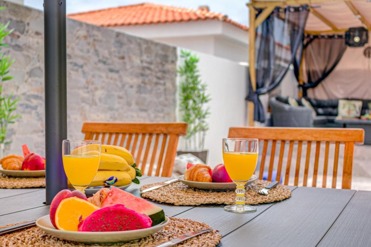Pura Vida Villa *