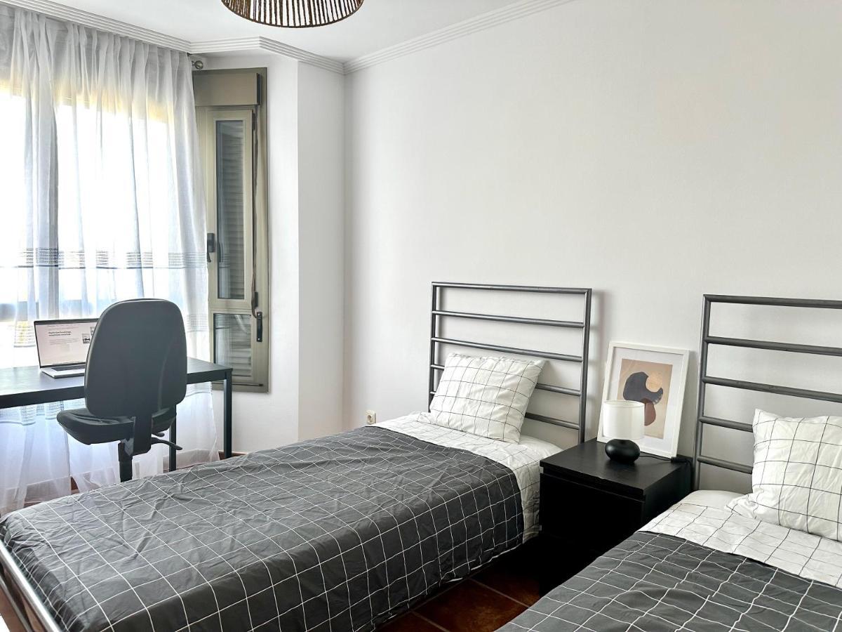Pambnb - 250m To Beach, Family Pools, Wi-fi & Bbq *