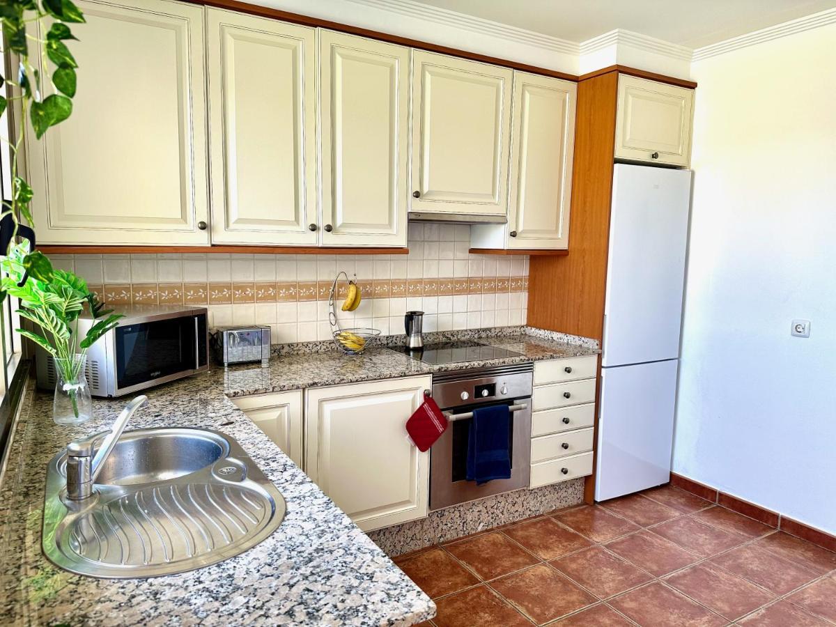 Hébergement de vacances Pambnb - 250m To Beach, Family Pools, Wi-fi & Bbq Granadilla De Abona