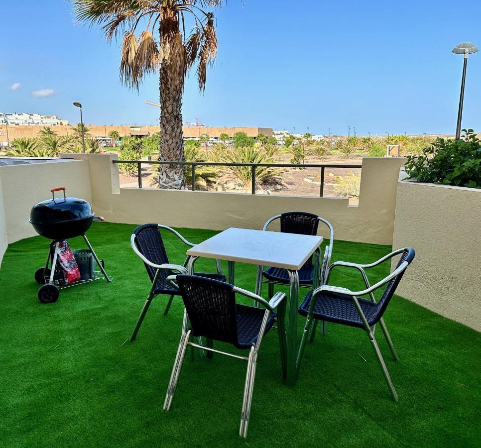 Hébergement de vacances Pambnb - 250m To Beach, Family Pools, Wi-fi & Bbq Granadilla De Abona