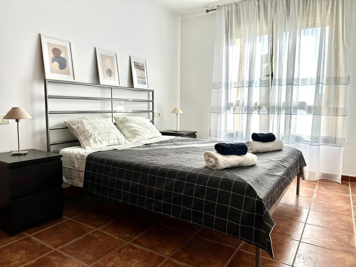 Hébergement de vacances Pambnb - 250m To Beach, Family Pools, Wi-fi & Bbq *