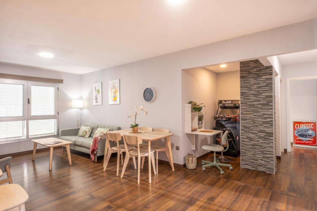 Apartamento Con Espaciosa Terraza Y Vistas Al Mar