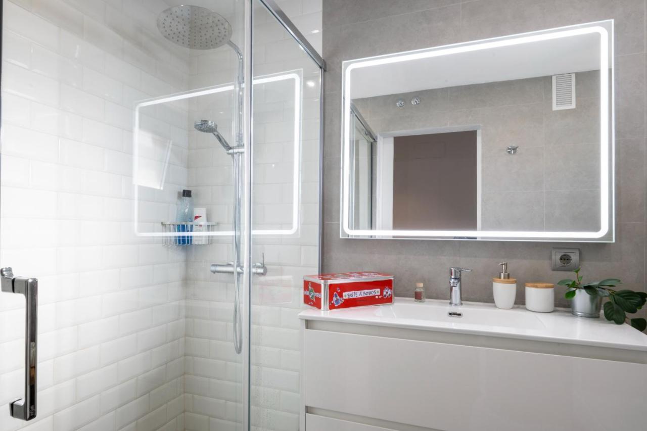 Apartamento Con Espaciosa Terraza Y Vistas Al Mar *