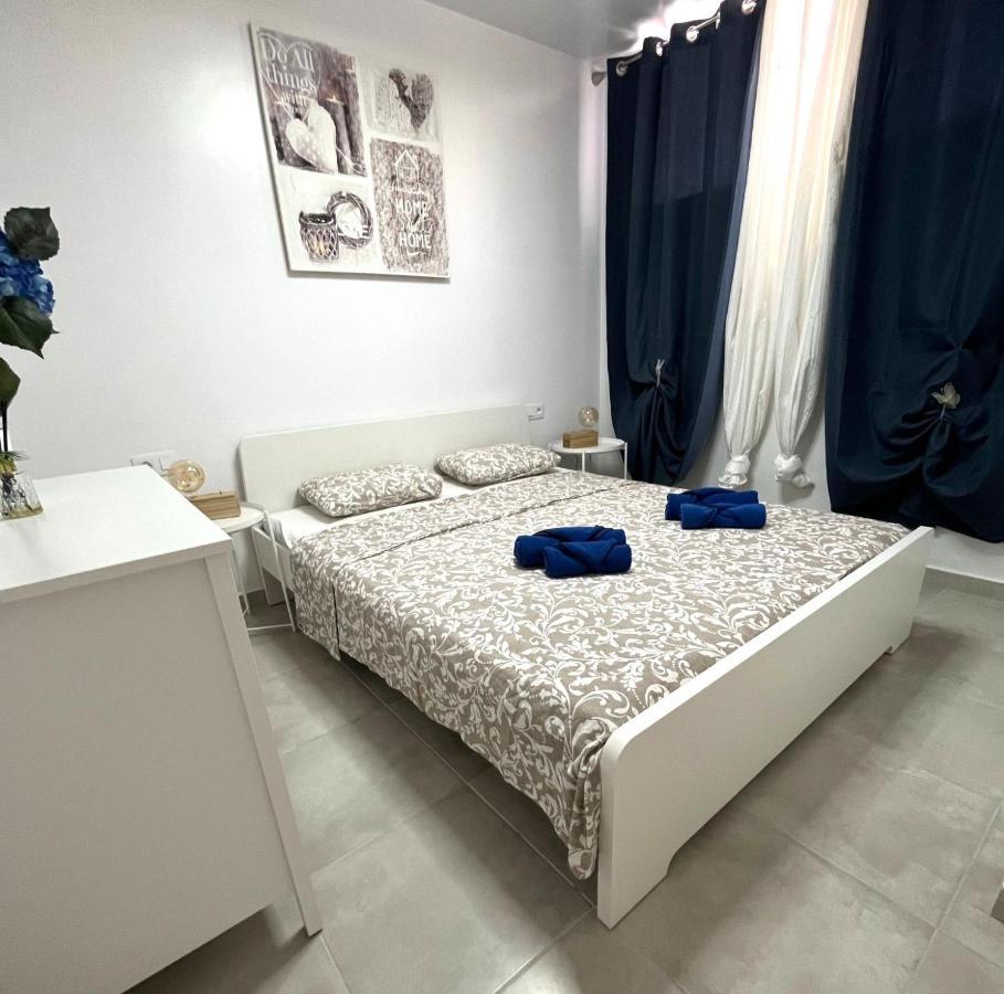 Do Not Use Modern And Bright 1 Bed In Diamantes1