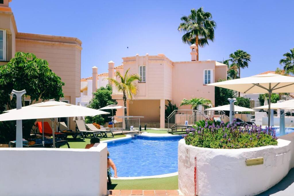 Playa Fanabe 1 Bedroom Apartment *