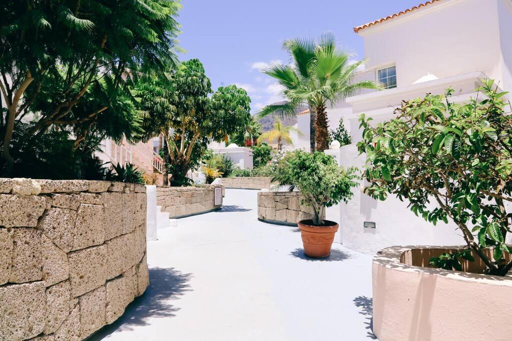 Apartment Playa Fanabe 1 Bedroom Costa Adeje (Tenerife)