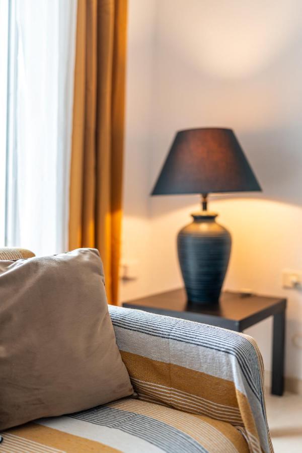 Apartamento En Barrio Tipico: Experiencia Local.
