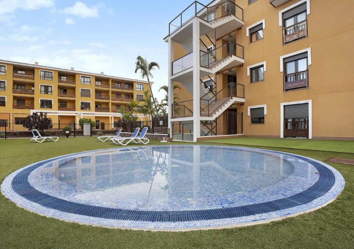 Island 77 Palm-mar