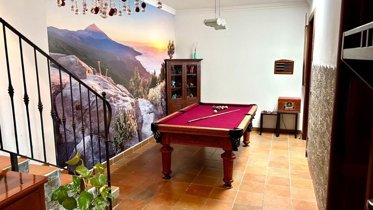 Casa Con Jardin Y Jacuzzi Hébergement de vacances