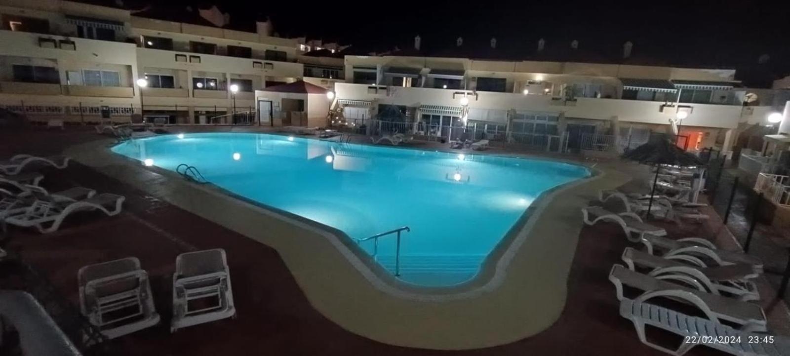 Apartment Sunny Pool View & Airco Symon Mareverde