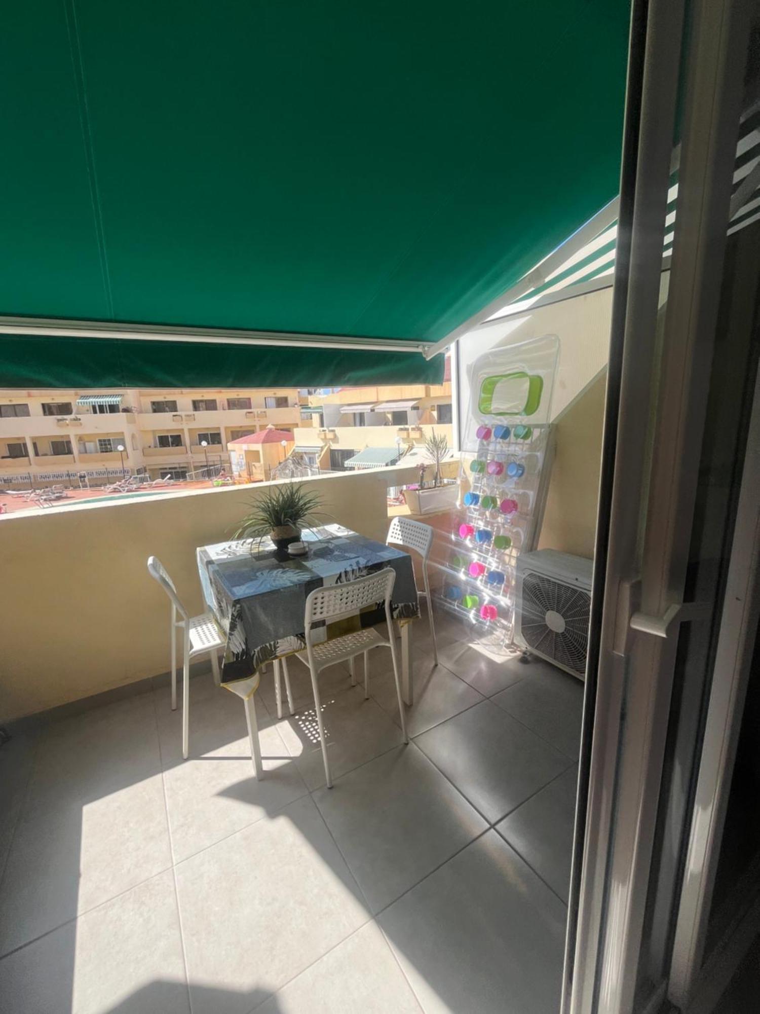 Apartment Sunny Pool View & Airco Symon Mareverde