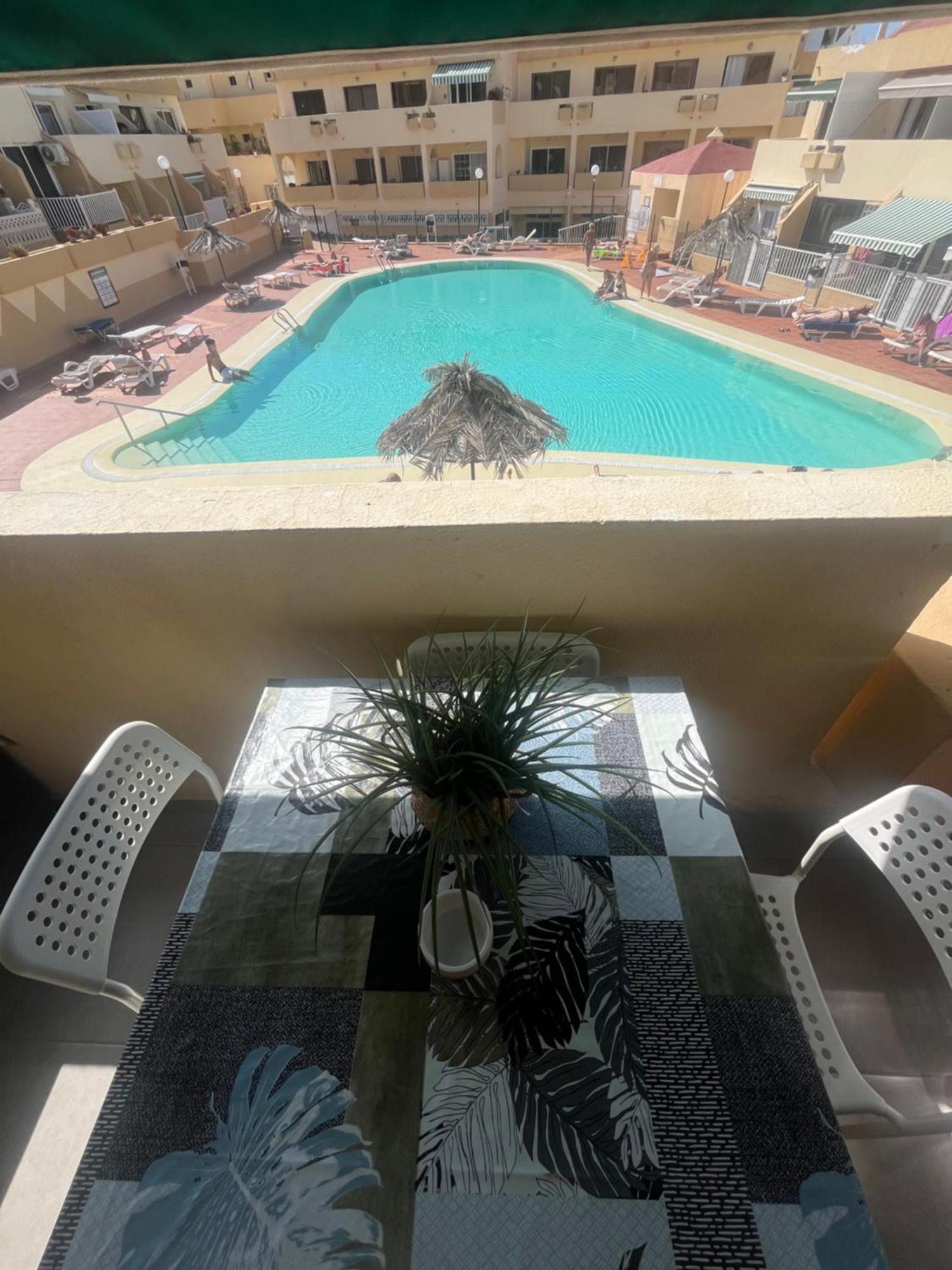 Apartment Sunny Pool View & Airco Symon Mareverde