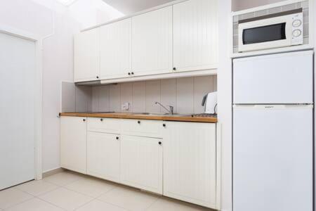 Island Village Apartment