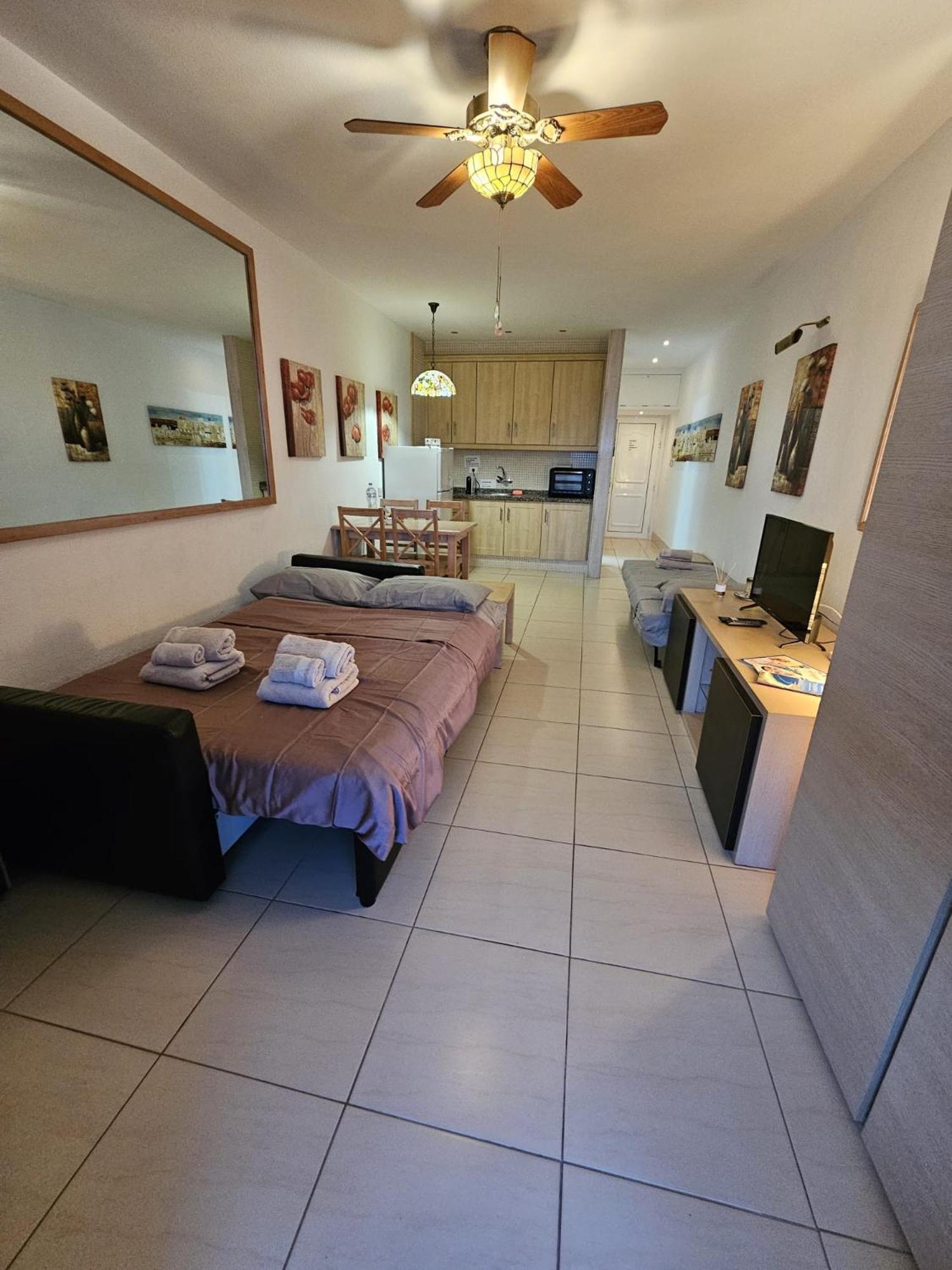Azahara Playa Vistas - - Playa De Americas Appartement *