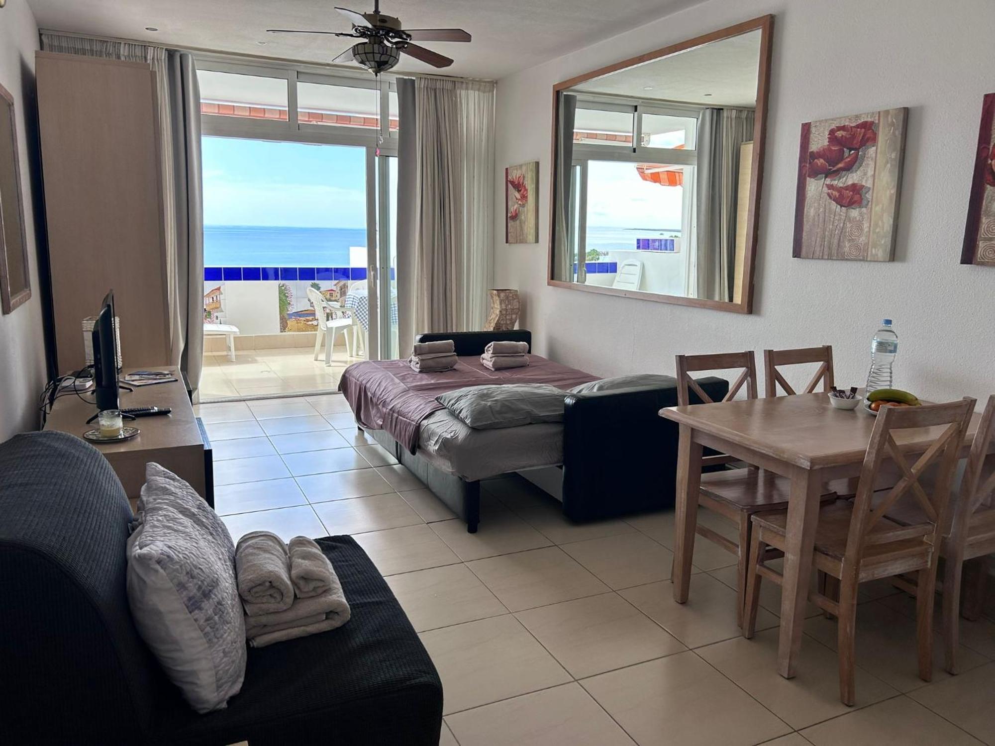 Azahara Playa Vistas - - Playa De Americas Appartement