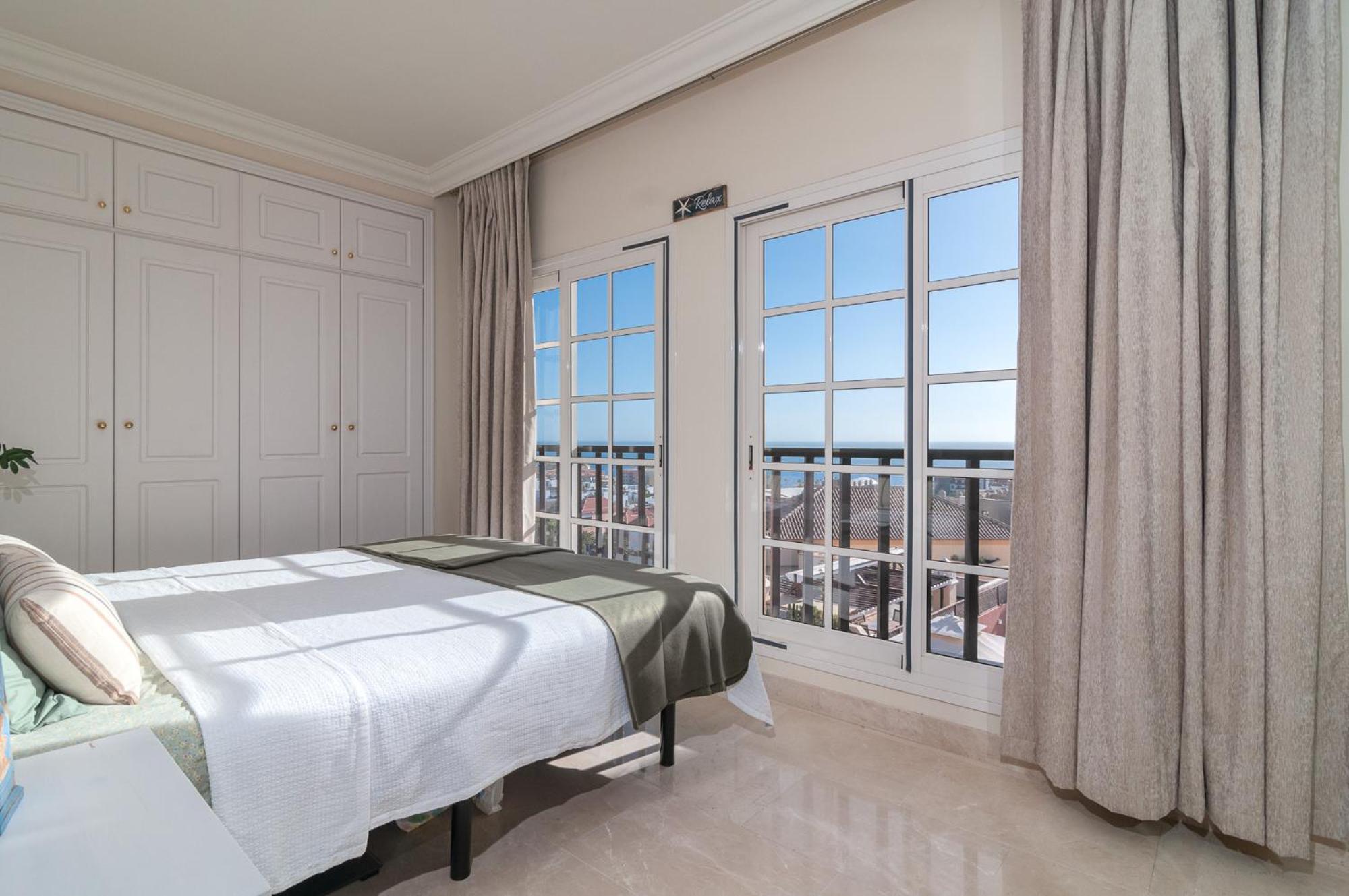 Beautiful 2 Bedroom Penthouse Terrazas Del Duque