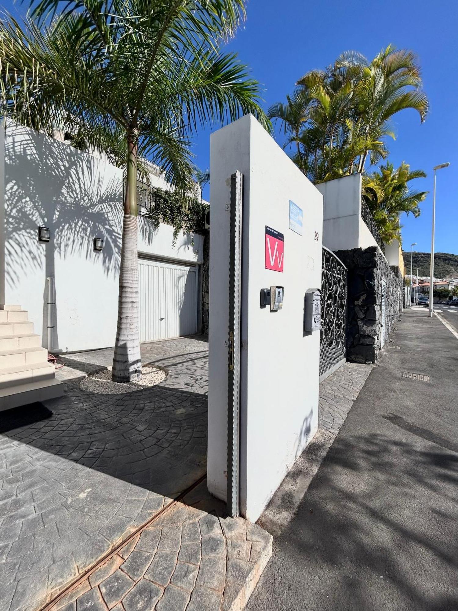 Luxury In K301 Costa Adeje (Tenerife)