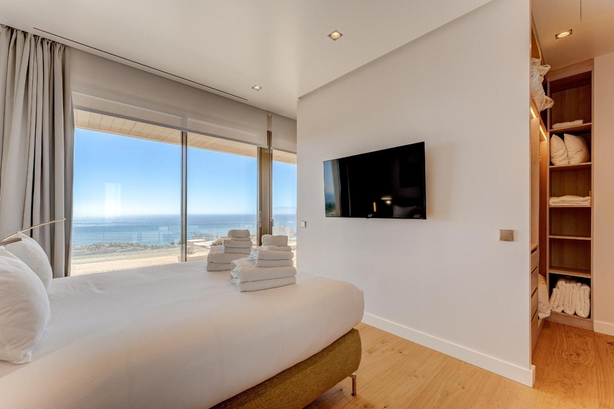 Serenity Heights - Luxury Concierge Services *