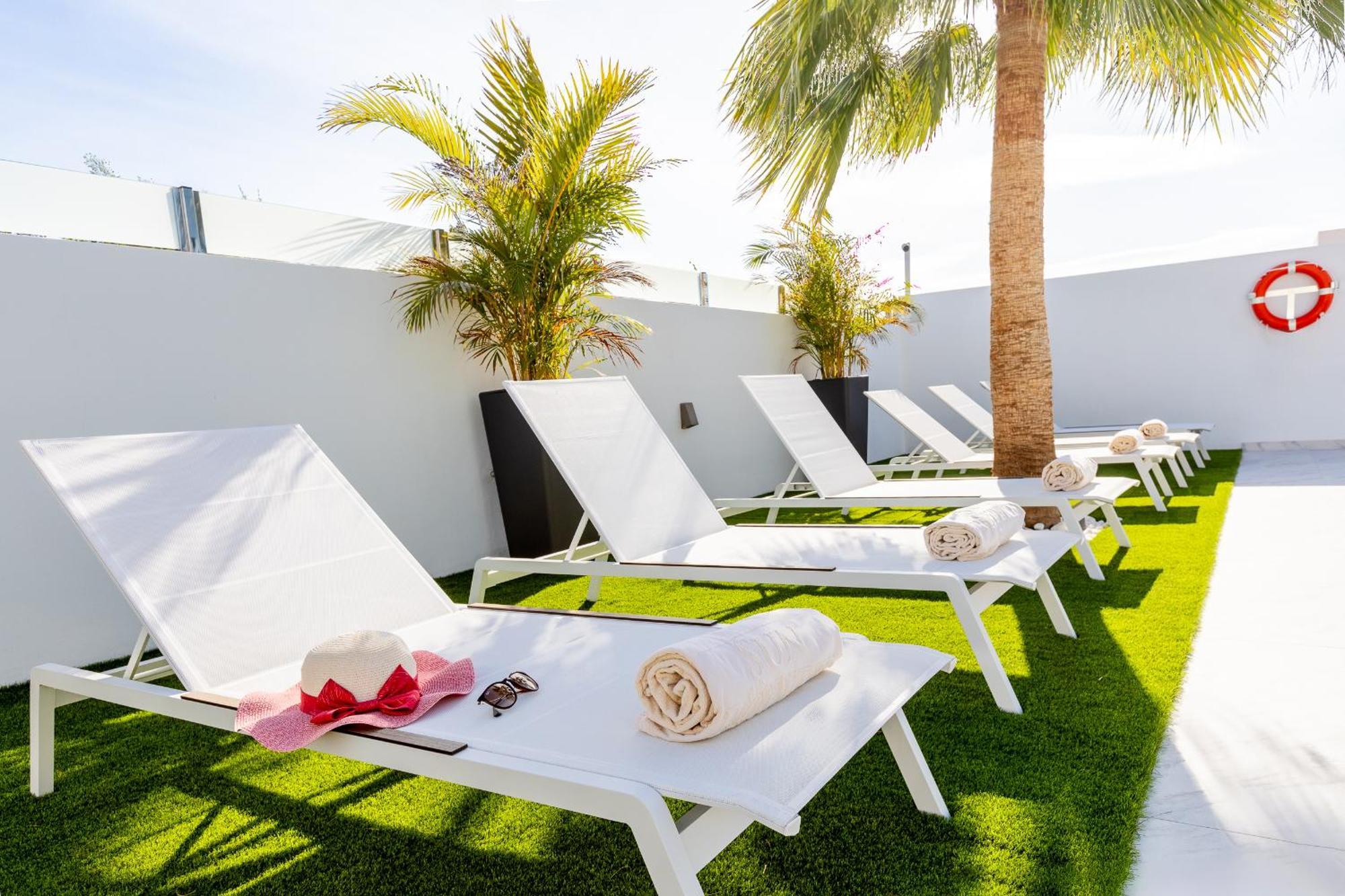 Nicole Wifi, Gym, Heated Pool Callao Salvaje
