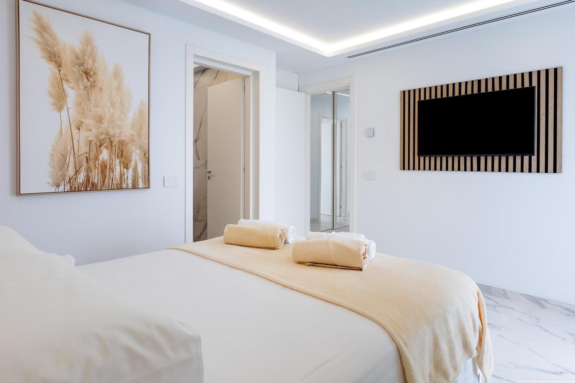 Nicole Wifi, Gym, Heated Pool Holiday home Callao Salvaje