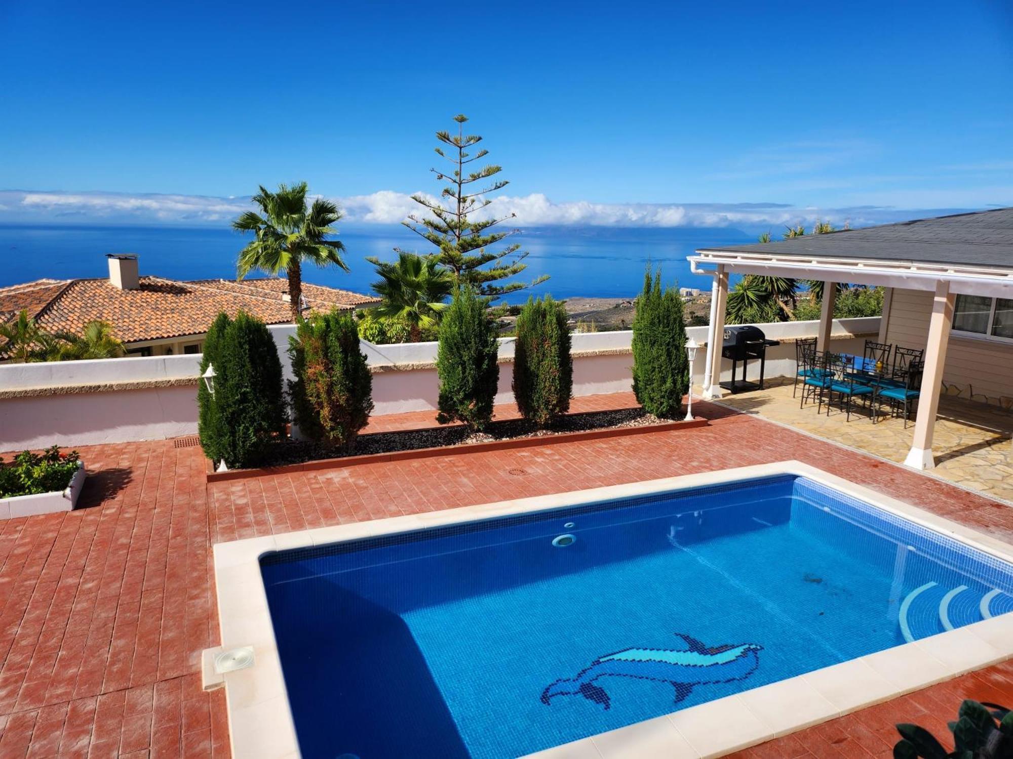 Villa Karla Con Piscina: Tranquilidad Y Naturaleza