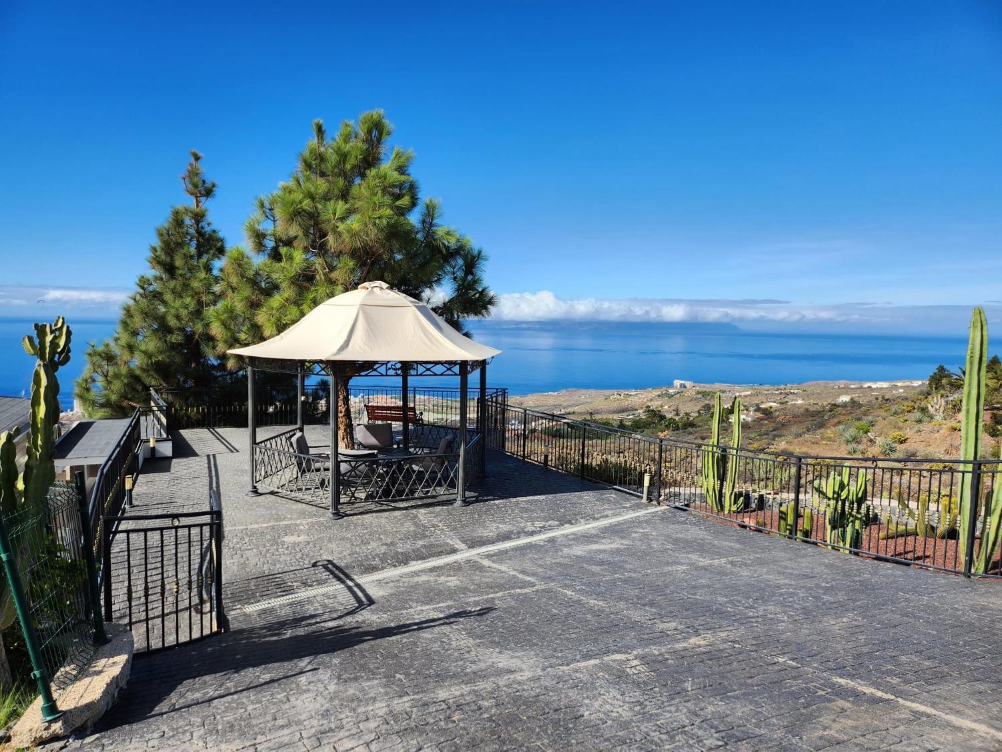 Villa Karla Con Piscina: Tranquilidad Y Naturaleza Costa Adeje (Tenerife)
