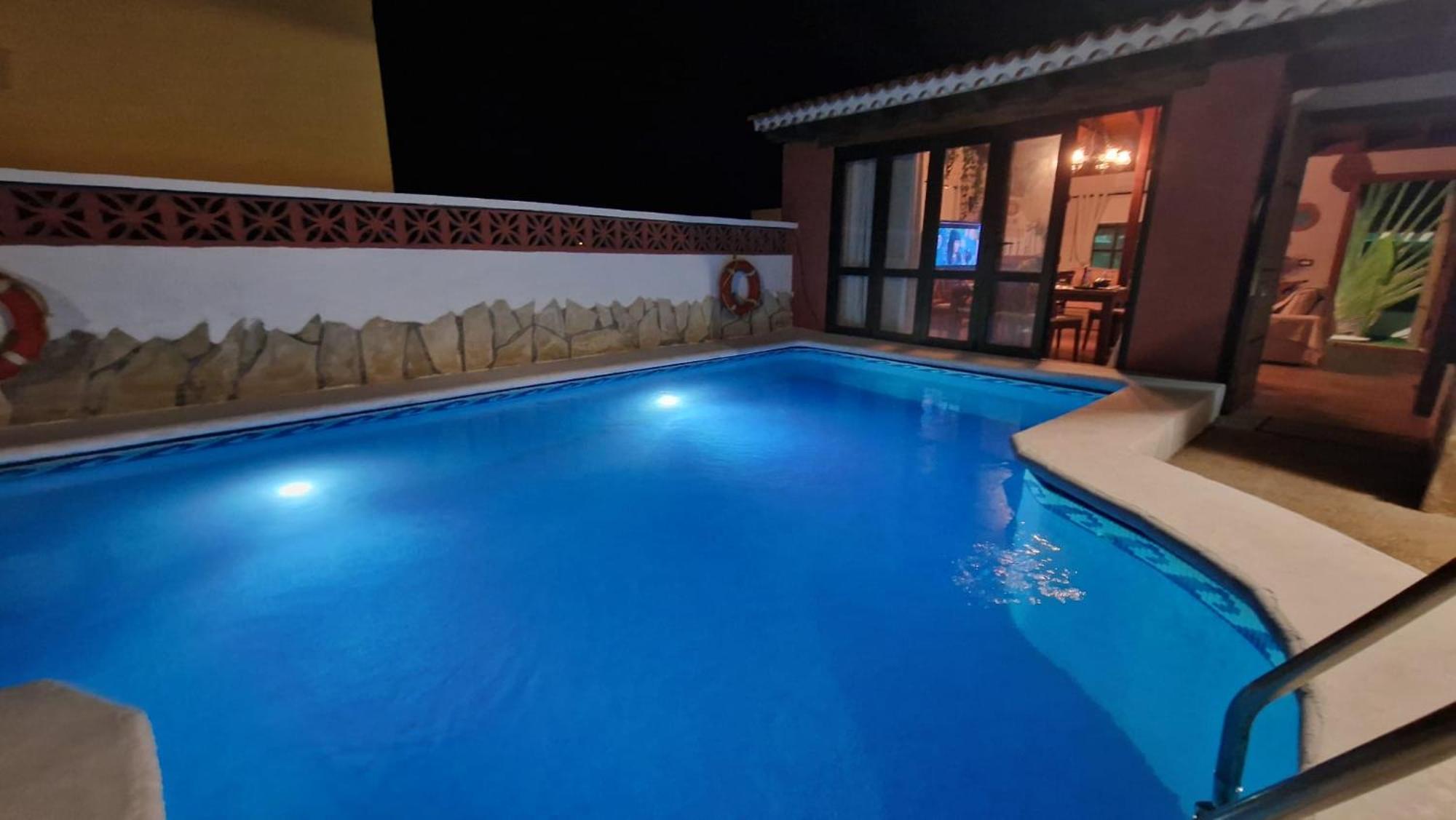 Canaria Laynoe Guaza