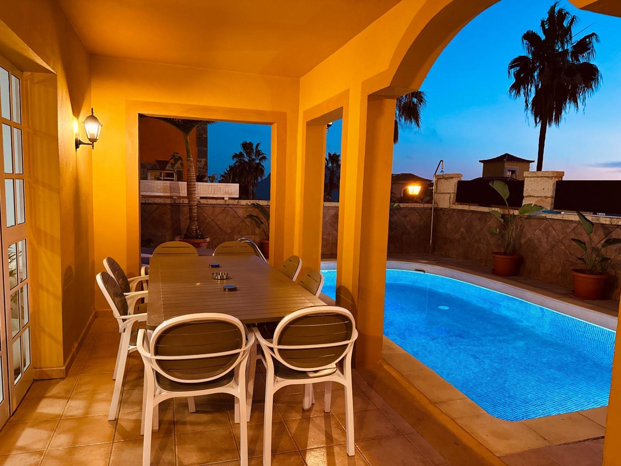 Villa Chayofa