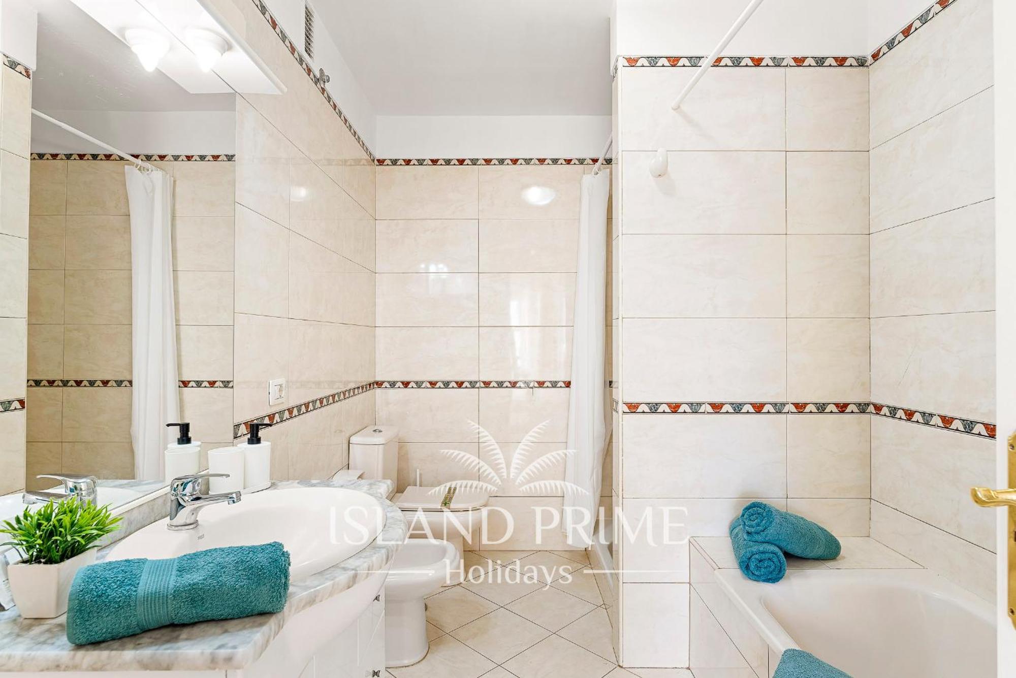 3x Bedroom With Heated Pool Og101