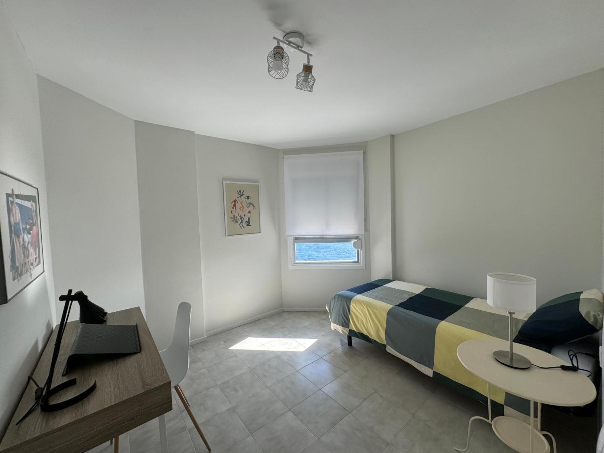 Un Lujoso Duplex En En Primera Linea De Playa Y Con Parking Propio * Radazul